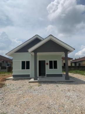 HOMeSTAY DAMIA - Islam Homestay Only
